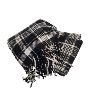 Abercrombie & Fitch | Thick Plaid Fringe Winter Blacket Scarf